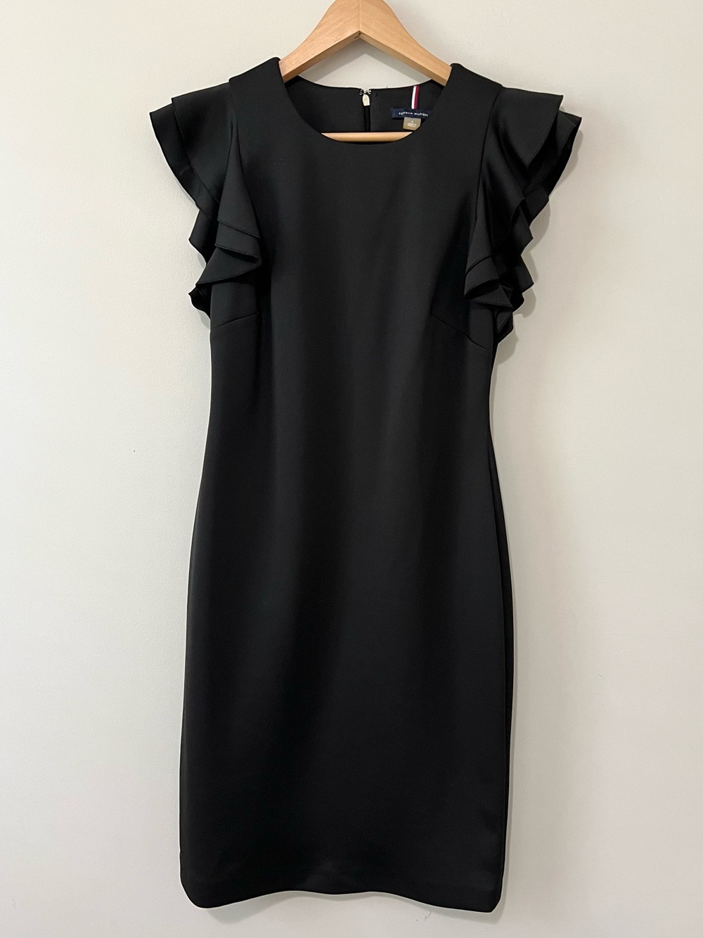 NWOT Tommy Hilfiger Black Scuba Sheath Dress Flutter Sleeve Ruffle Size 6